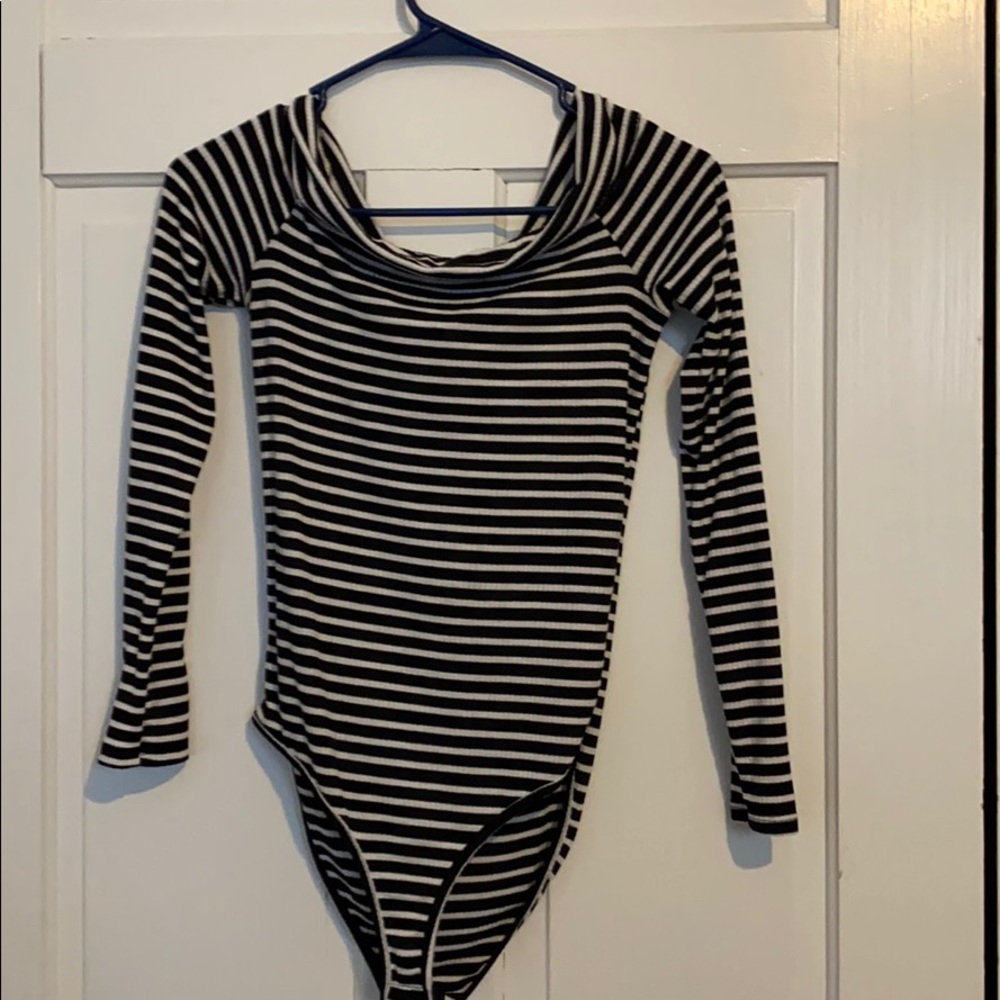 Long sleeve off the shoulder striped body suit